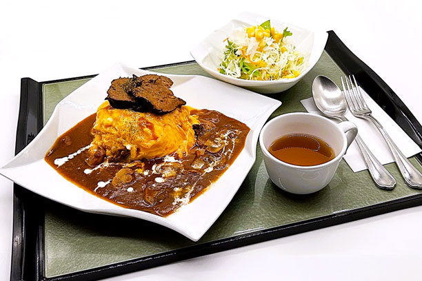 牛タンオムライス