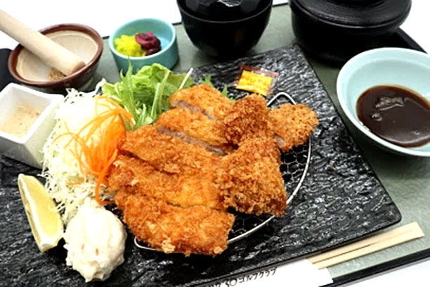 とんかつ定食
